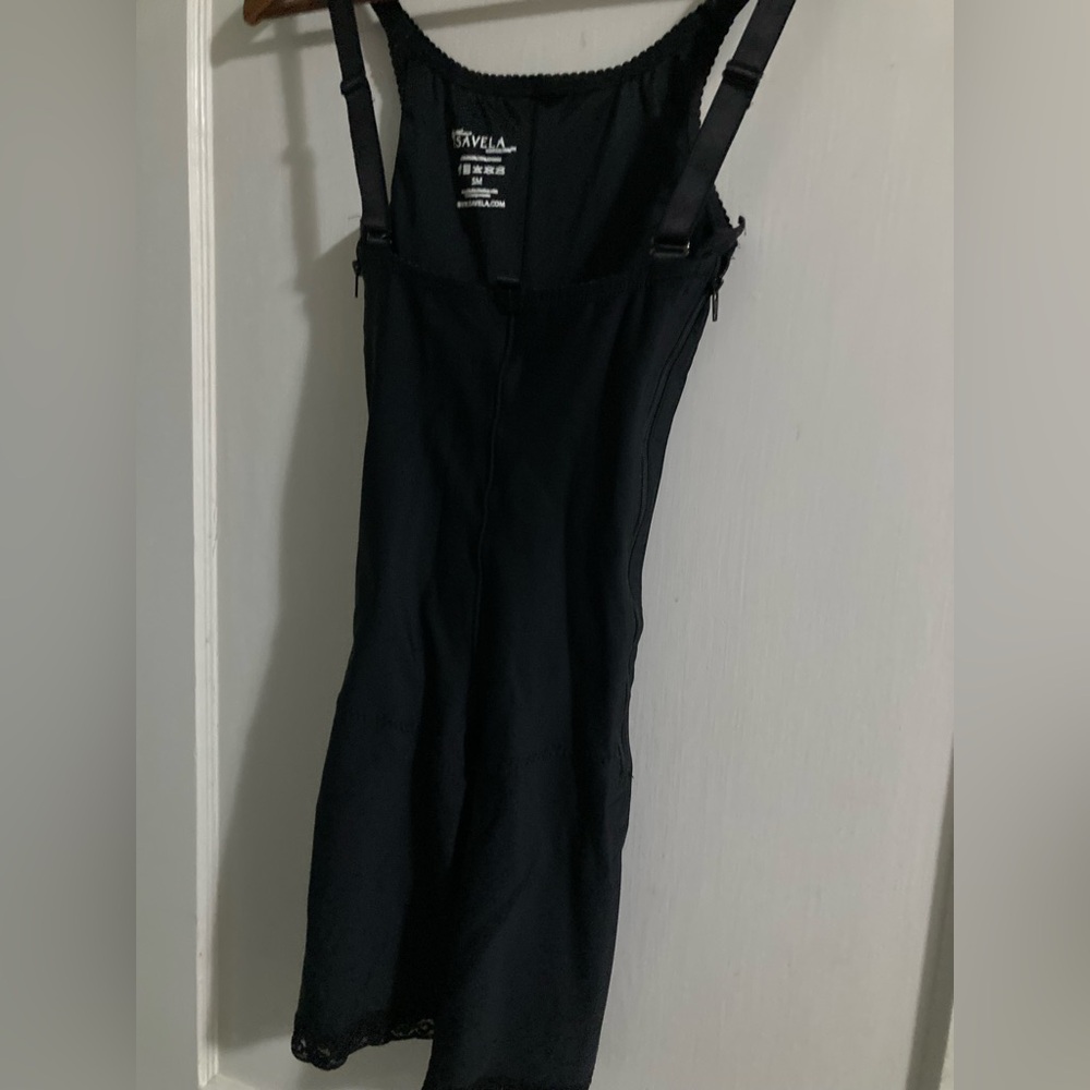 Isavela SM comprexxwear compression surgery black with black lace trim